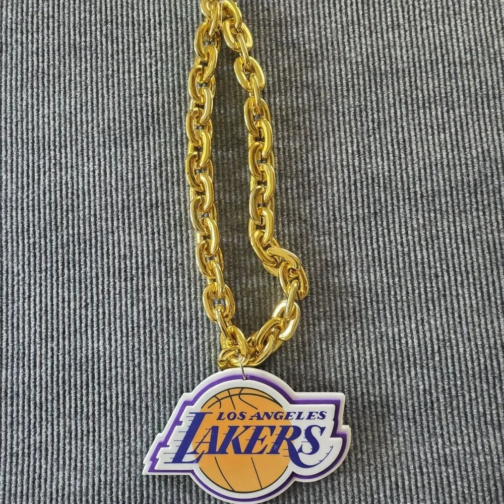Los Angeles Lakers Necklace Gold Colored Chain BIG 3D Foam Logo